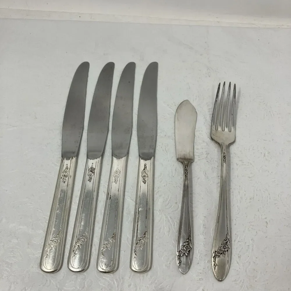 Tudor Plate Oneida Community QUEEN BESS II Mixed Lot of 13 Knife Spoon Fork